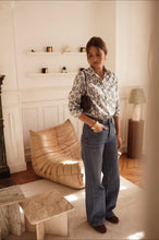 Load image into Gallery viewer, InApril 1986 cotton flower shirt
