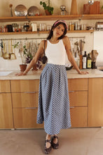 Load image into Gallery viewer, InApril 1986 ribbed cotton vest
