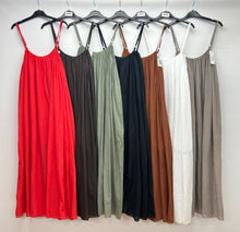 Load image into Gallery viewer, Cotton strap dress
