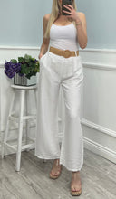Load image into Gallery viewer, Linen blend belted trouser
