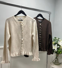 Load image into Gallery viewer, Button frill cardigan

