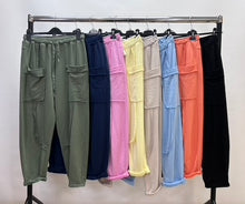 Load image into Gallery viewer, Cotton pocket joggers
