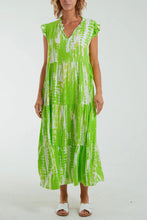 Load image into Gallery viewer, Tiered printed dress
