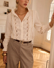 Load image into Gallery viewer, InApril 1986 cotton broderie anglaise shirt
