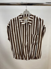 Load image into Gallery viewer, Stripe short sleeve shirt
