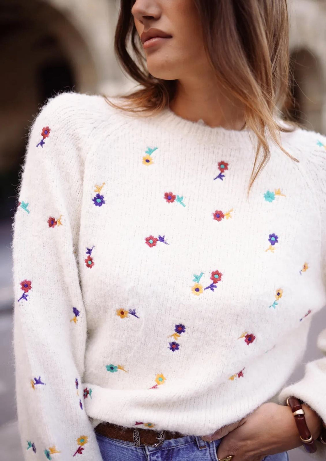 Flower embroidered jumper