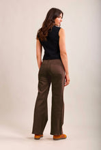 Load image into Gallery viewer, Toxik3 brown square pocket jeans
