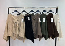 Load image into Gallery viewer, Knitted bow jumper
