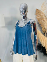 Load image into Gallery viewer, Cotton flower strap vest

