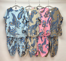 Load image into Gallery viewer, Printed cheesecloth cotton co-ord set
