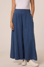 Load image into Gallery viewer, Corduroy wide leg trousers

