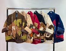 Load image into Gallery viewer, Printed quilted jacket
