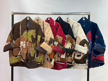Load image into Gallery viewer, Printed quilted jacket
