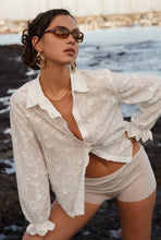 Load image into Gallery viewer, InApril1986 cotton embroidered shirt
