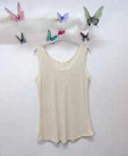 Load image into Gallery viewer, Stonewashed cotton frayed vest
