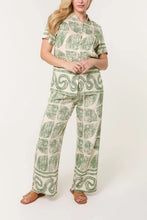 Load image into Gallery viewer, Shell print loungewear set
