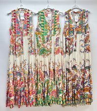 Load image into Gallery viewer, Paisley print maxi dress
