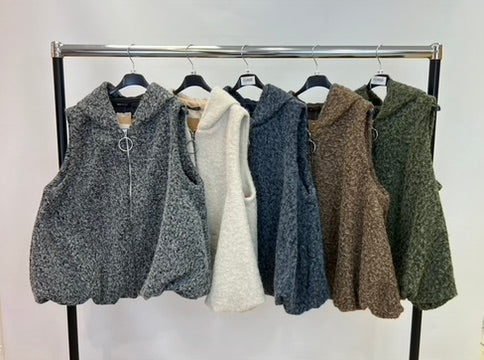 Boucle hood gilet