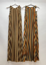 Load image into Gallery viewer, Zig zag halterneck dress
