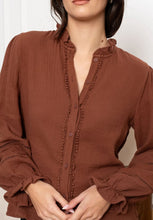 Load image into Gallery viewer, Kilky cheesecloth shirt
