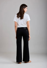 Load image into Gallery viewer, Toxik3 black square pocket jeans
