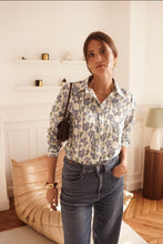 Load image into Gallery viewer, InApril 1986 cotton flower shirt
