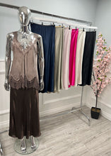 Load image into Gallery viewer, Satin skirt with lace detail
