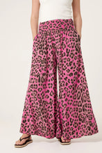 Load image into Gallery viewer, Leopard wide leg trouser
