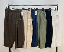 Load image into Gallery viewer, Barrel leg button trouser
