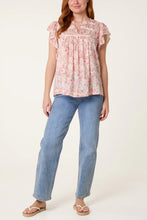 Load image into Gallery viewer, Flower print cotton top
