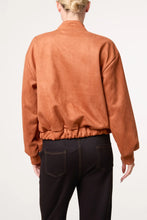 Load image into Gallery viewer, Suedette pocket jacket
