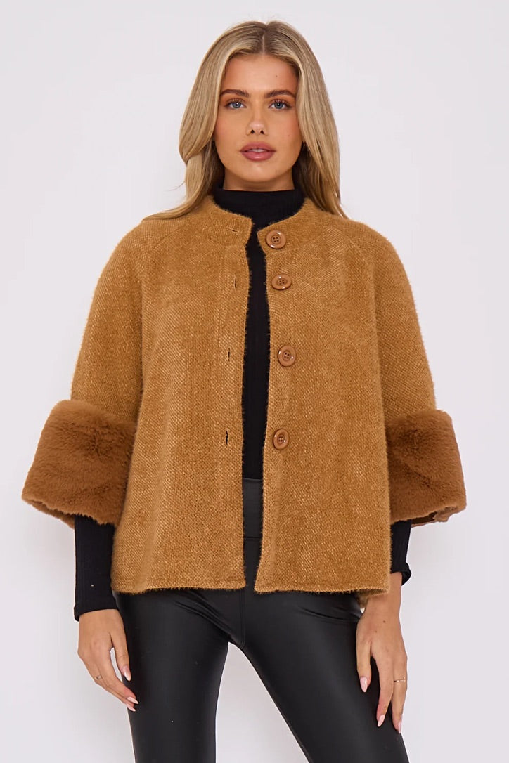 Faux sleeve coat