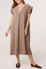 Load image into Gallery viewer, Frill sleeve brooch dress

