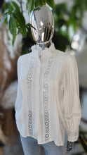 Load image into Gallery viewer, Bisou Project lace shirt
