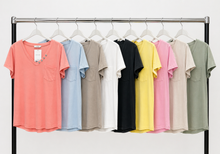 Load image into Gallery viewer, Stonewashed cotton pocket t-shirt
