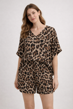 Load image into Gallery viewer, Leopard print cheesecloth shorts
