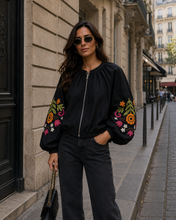 Load image into Gallery viewer, Zeta Otto embroidered jacket
