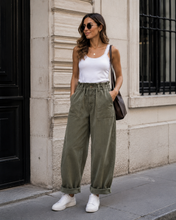 Load image into Gallery viewer, Corduroy square pocket trouser
