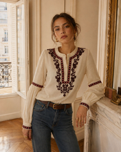 Load image into Gallery viewer, InApril 1986 cotton embroidered top
