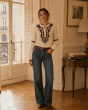 Load image into Gallery viewer, InApril 1986 cotton embroidered top
