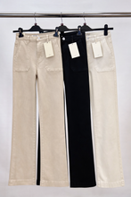 Load image into Gallery viewer, Square pocket stretch jeans
