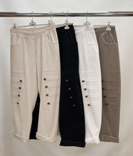 Load image into Gallery viewer, Button detail stretch trouser
