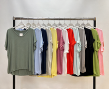 Load image into Gallery viewer, Satin v-neck top
