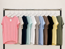 Load image into Gallery viewer, Satin v-neck top
