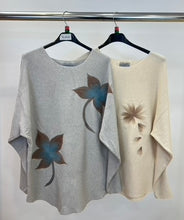 Load image into Gallery viewer, Soft knit leaf jumper
