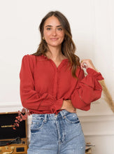 Load image into Gallery viewer, Kilky cheesecloth shirt
