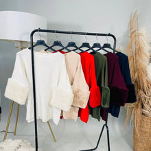 Load image into Gallery viewer, Soft knit faux sleeve jumper

