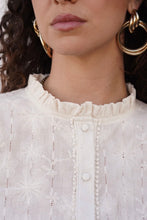 Load image into Gallery viewer, InApril 1986 cotton embroidered shirt
