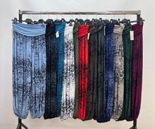Load image into Gallery viewer, Floral print balloon harem trouser
