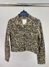Load image into Gallery viewer, Melly leopard print denim jacket
